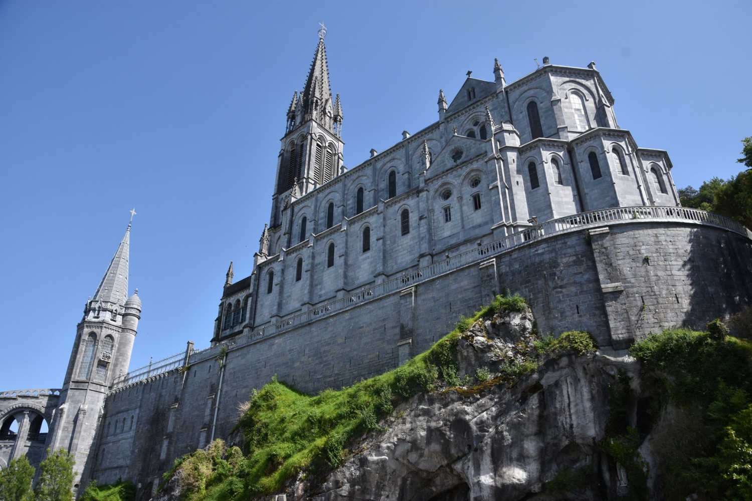 Lourdes, France Sanctuary of our Lady (27.02.20) JONO VERNONPOWELL